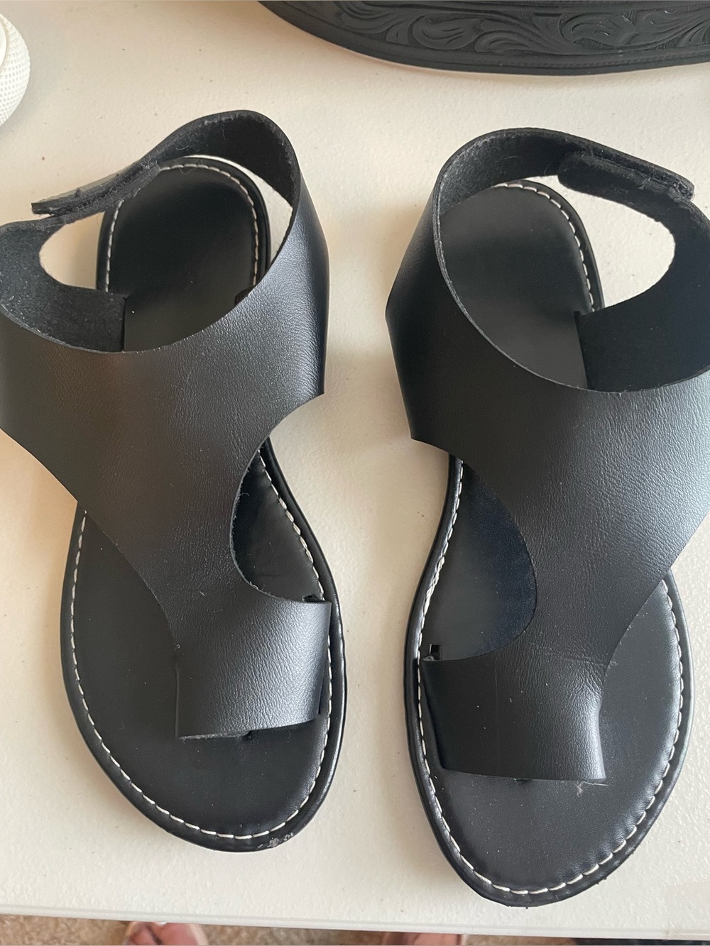 Sandals unbranded super cute size 38 nwob